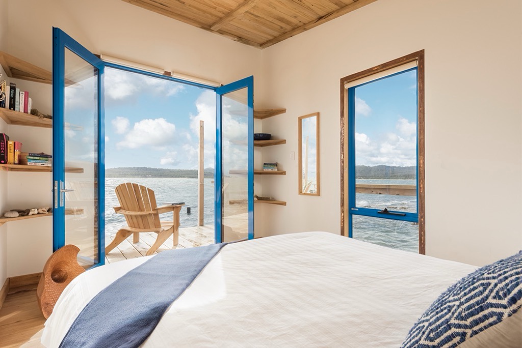 Picnic Island Tasmania hosts just six guests in three luxuriously appointed rooms.